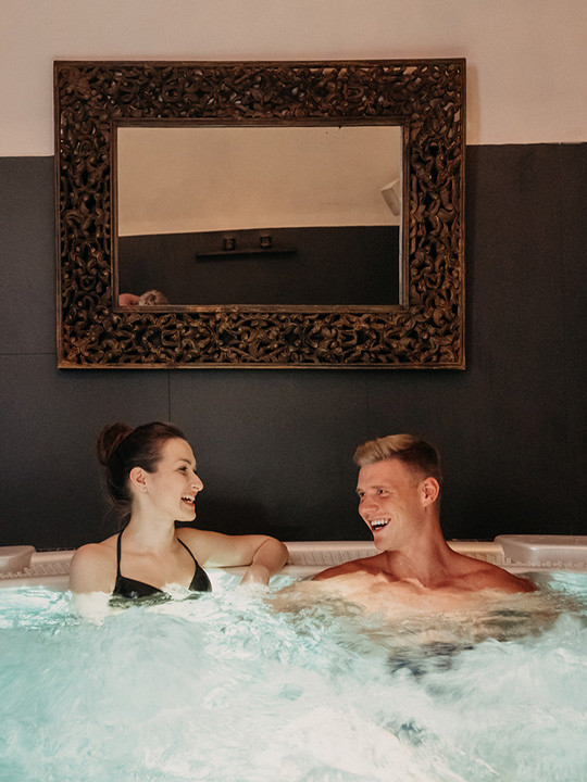 Whirlpool a relaxační masáž pro 2 osoby