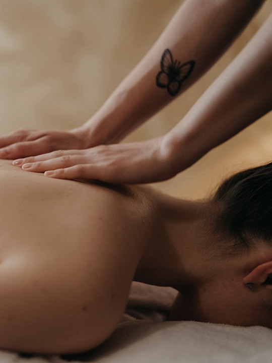 Relaxační masáž  80 min (po-čt v čase 10-14 hod.)