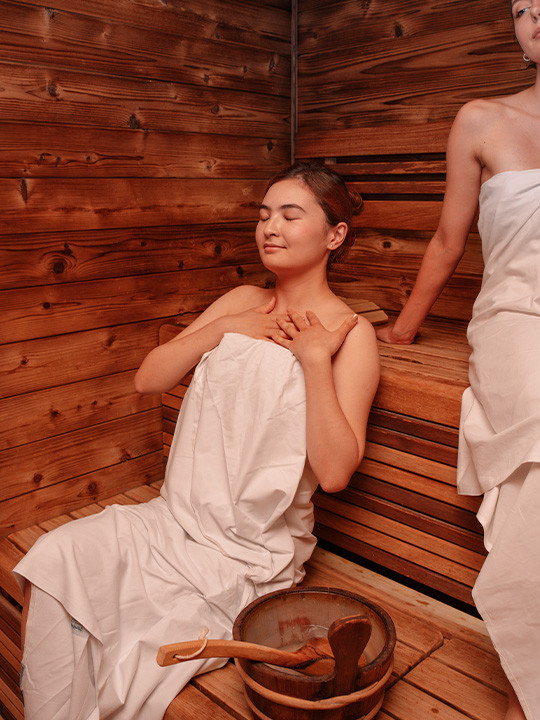 Noc na zámku, 8 chodové degustační menu, sauna pro 2 osoby